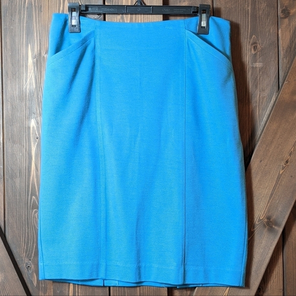 CAbi Turquoise Sigourney Pencil Skirt with front pockets  Size 4 - Picture 2 of 5